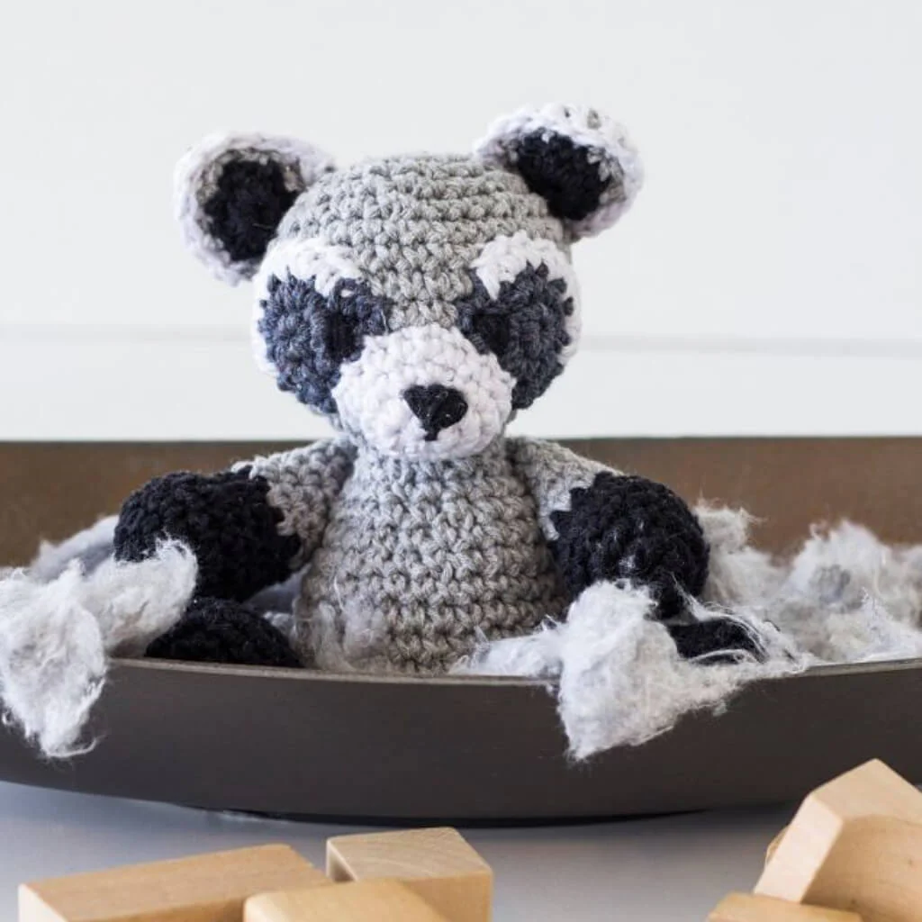 Amigurumi Raccoon Ricky Häkelset - Hoooked