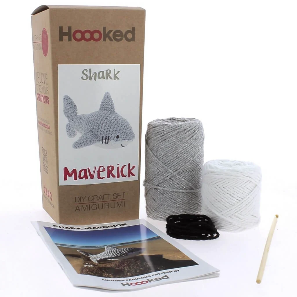 Amigurumi Shark Maverick Häkelset - Hoooked - Image 2