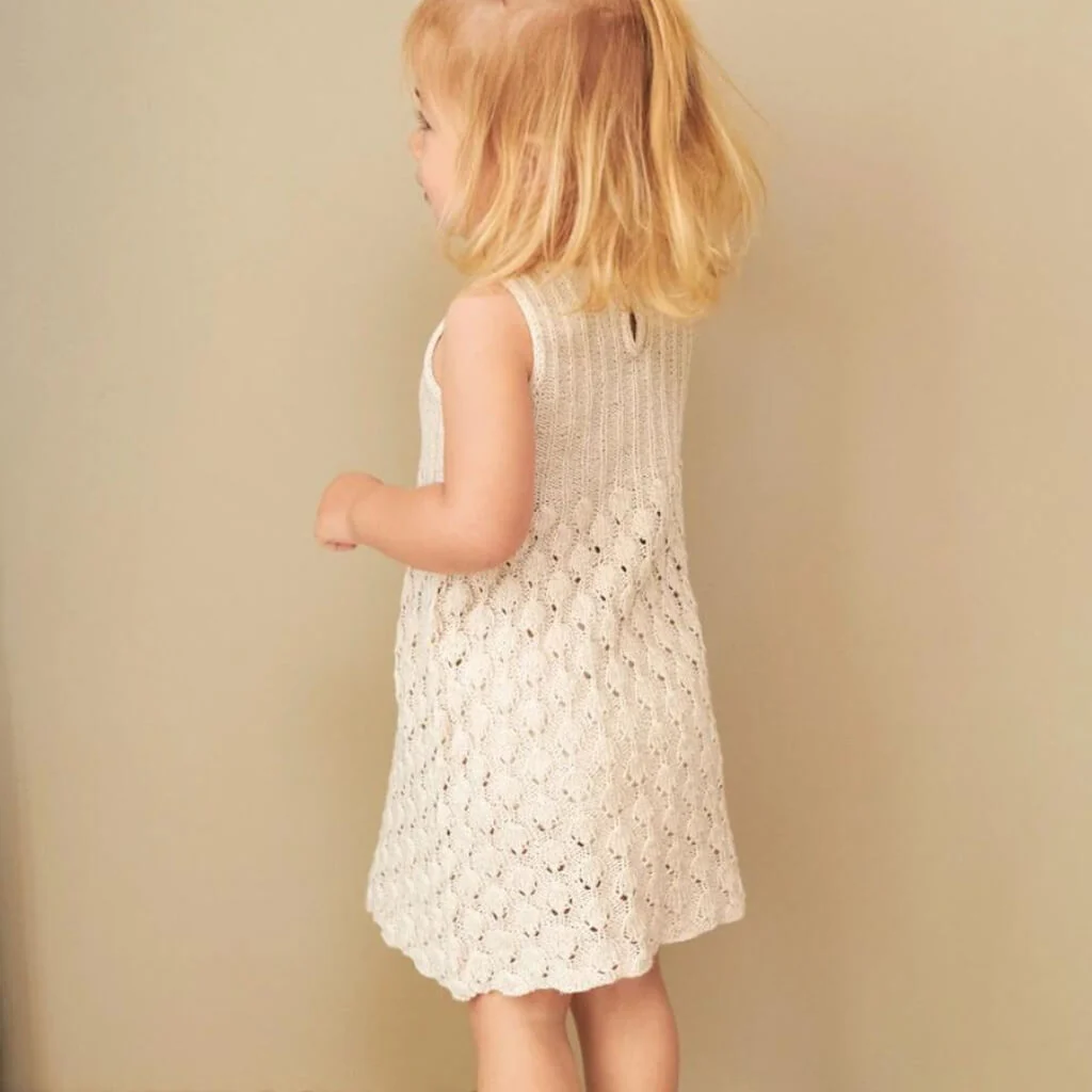 Baby Kleid Lilja Strickanleitung - Sandnes Garn (Heft) - Image 4
